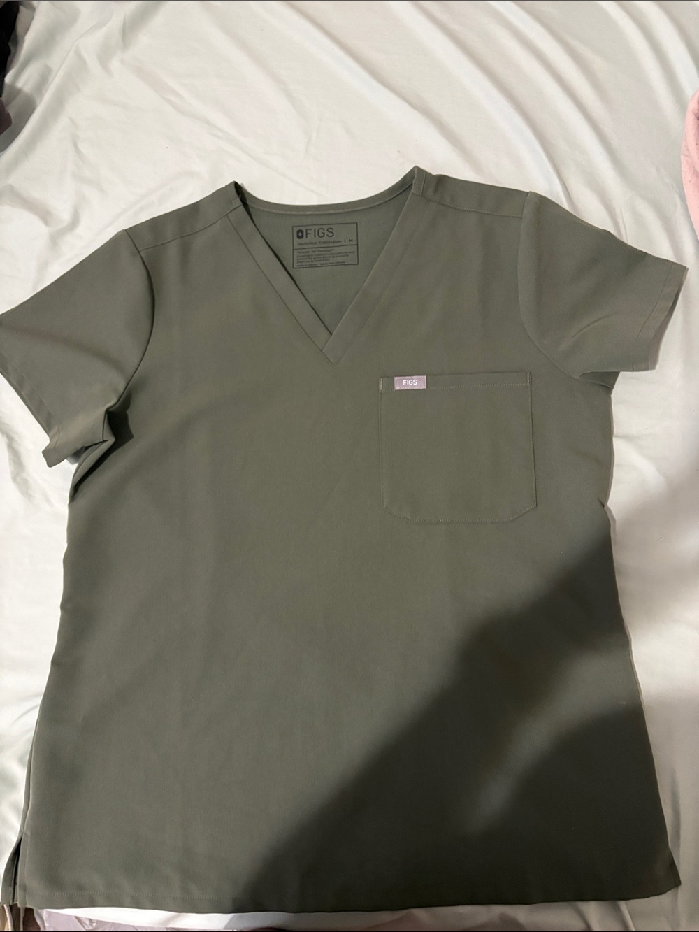 FIGS Catarina One Pocket Scrub Top in Olive